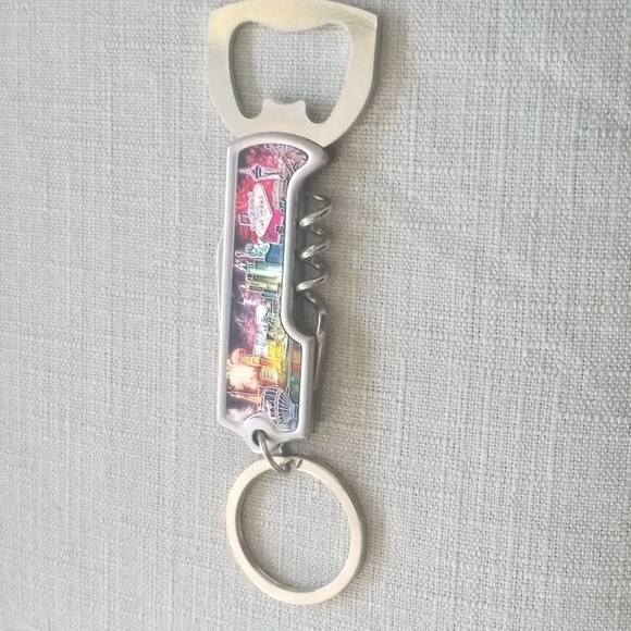 4/$15  Welcome to Fabulous Las Vegas Nevada Sign Souvenir Multi Tool KeyRing - Picture 3 of 8